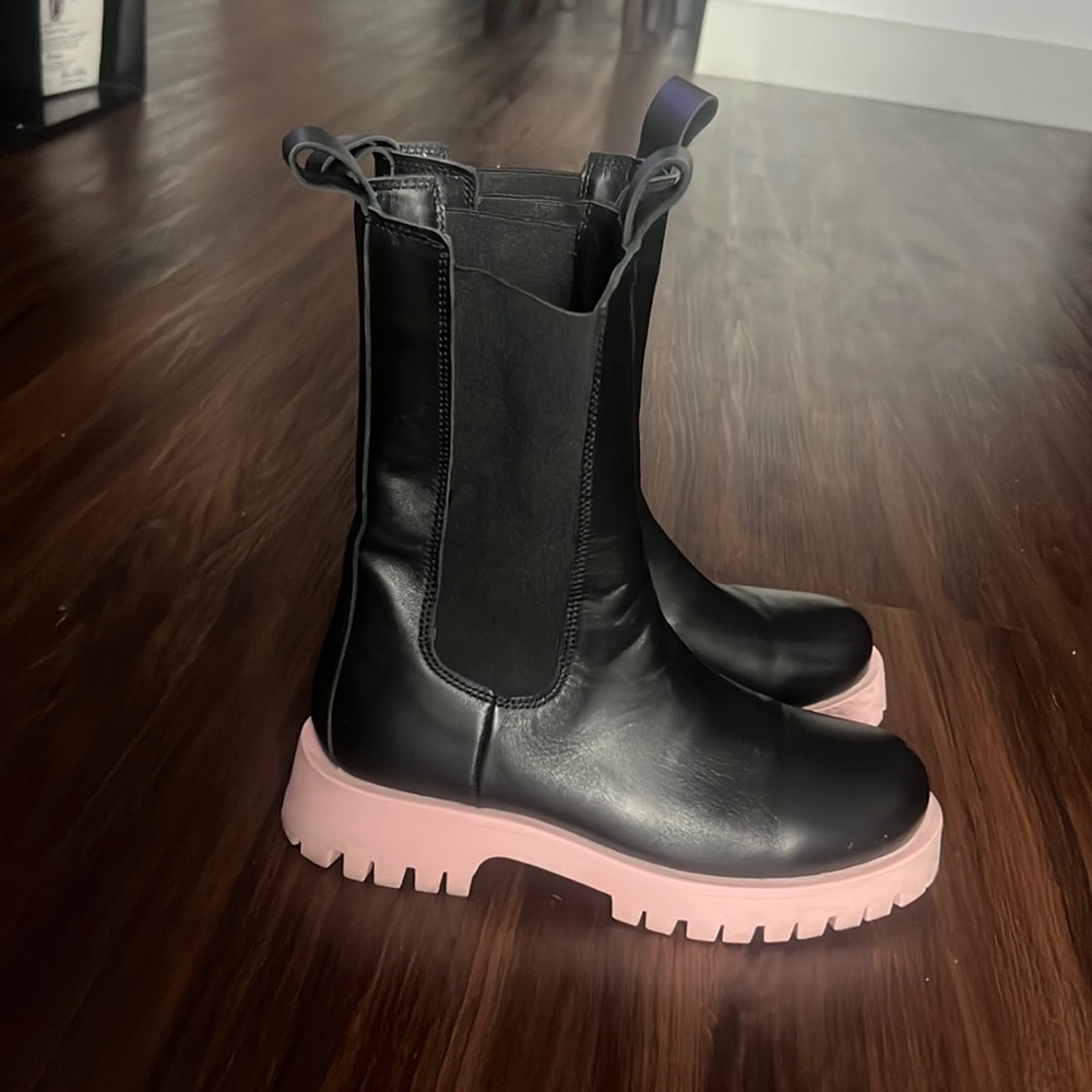 Steve Madden Womens Boot